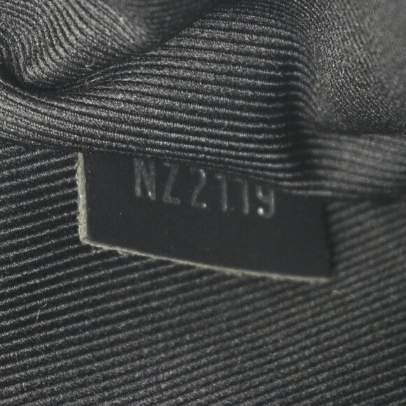 LOUIS VUITTON Epi bum bag LV Circle black M55131 crossbody bag 800000132653000 - Picture 8 of 9